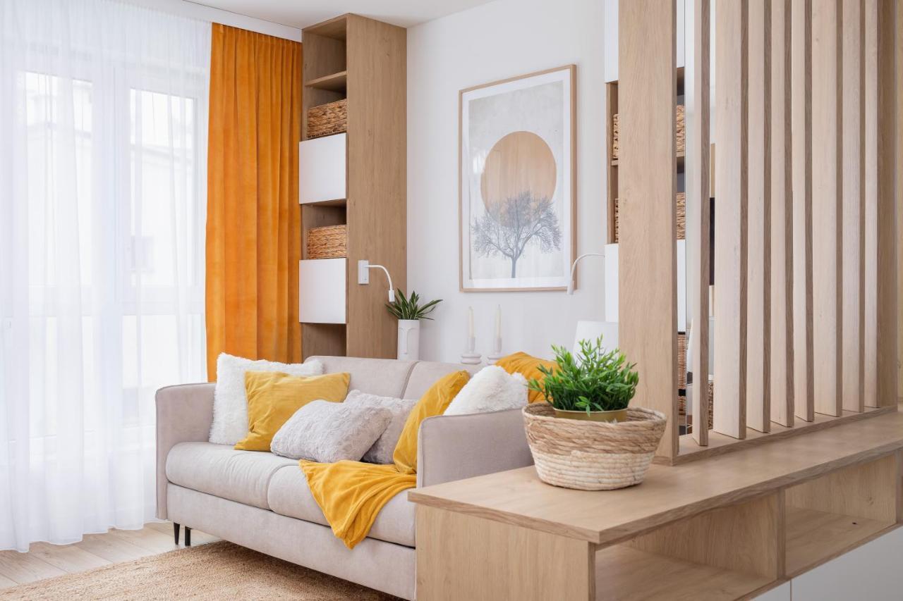 City Studio With Ac Czarnowiejska By Renters Kraków Eksteriør billede