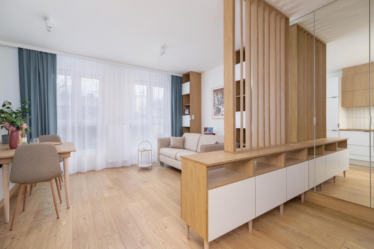 City Studio With Ac Czarnowiejska By Renters Kraków Eksteriør billede