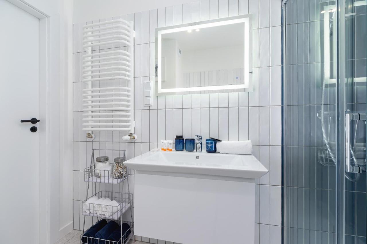 City Studio With Ac Czarnowiejska By Renters Kraków Eksteriør billede