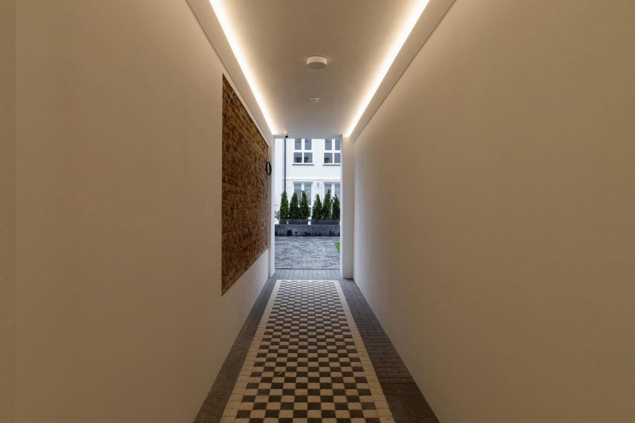 City Studio With Ac Czarnowiejska By Renters Kraków Eksteriør billede