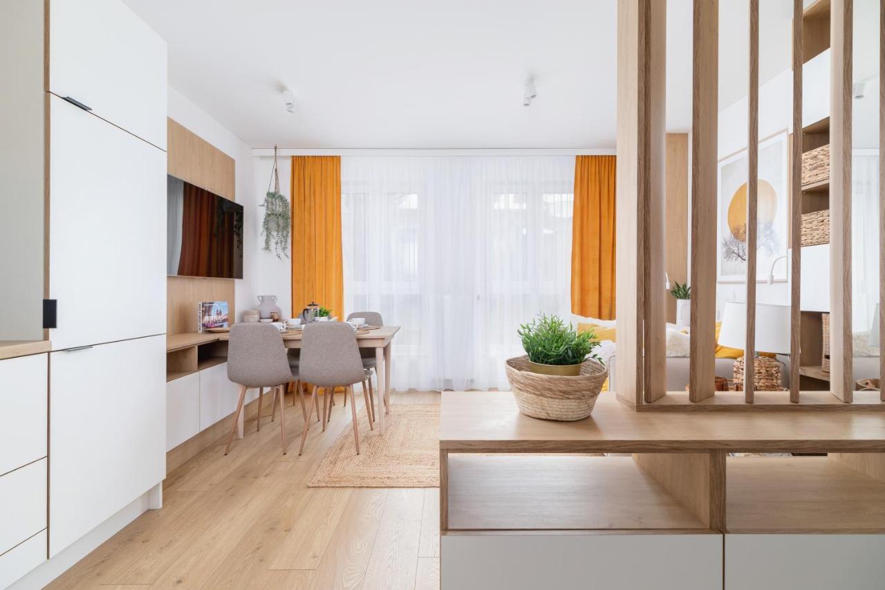 City Studio With Ac Czarnowiejska By Renters Kraków Eksteriør billede